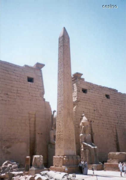 luxor11.jpg